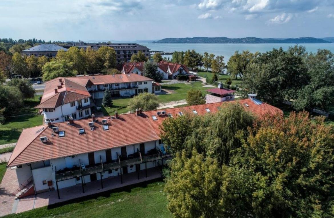 Apartment Waterfront